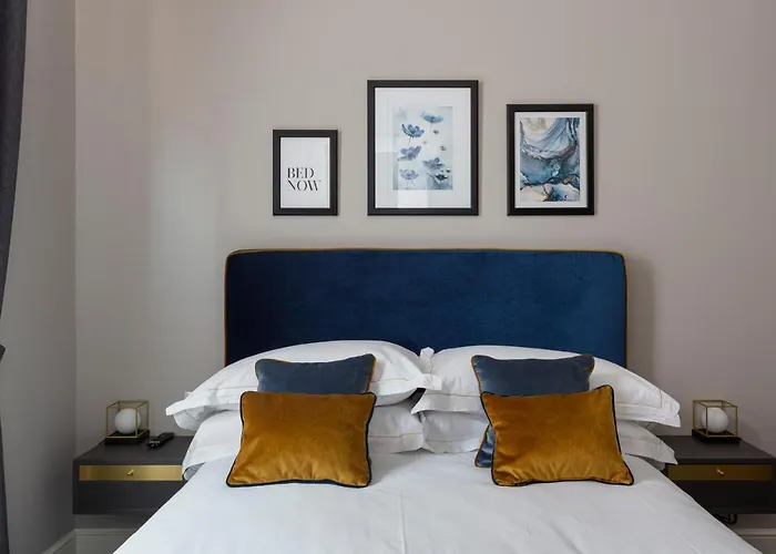 Santarella Guest House Mailand